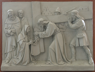 Image showing 6th Station of the Cross - Veronica wipes the face of Jesus