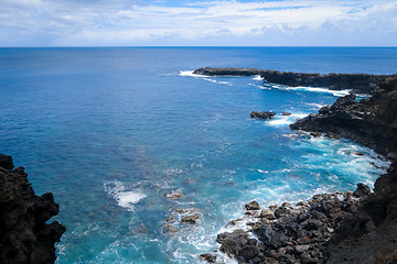 Image showing Cliffs and pacific ocean landscape vue from Ana Kakenga cave in 