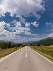 Image showing asphalt road in beautiful countryside