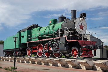 Image showing Monument to Russian steam locomotive, built in 1949