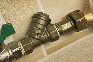 Image showing Pipe fitted coarse filter made of brass