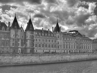 Image showing paris - the royal palate of Conciergerie