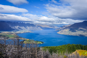 Image showing Lake Wakatipu and Queenstown, New Zealand