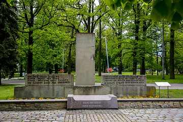 Image showing Fragment of Berlin wall