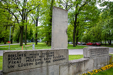 Image showing Fragment of Berlin wall