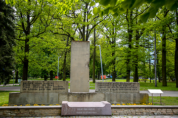 Image showing Fragment of Berlin wall