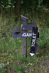 Image showing Broken Sign