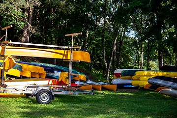 Image showing Kayaks for rent near to the river.