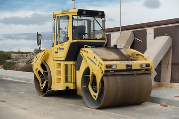 Image showing Large Road roller