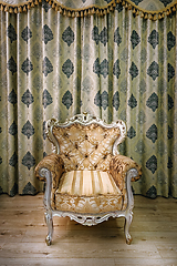 Image showing Old armchair in the room 