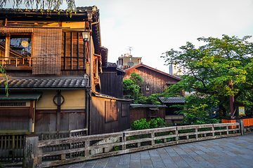 Image showing Traditional japanese houses on Shirakawa river, Gion district, K