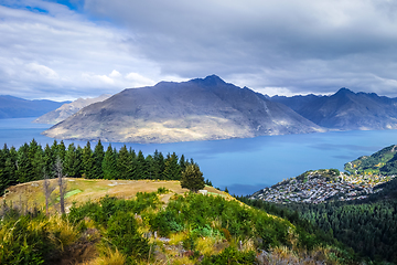 Image showing Lake Wakatipu and Queenstown, New Zealand