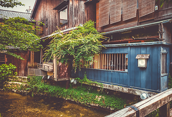 Image showing Traditional japanese houses on Shirakawa river, Gion district, K