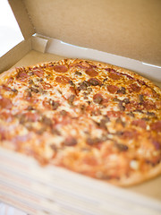 Image showing pizza and pizza box