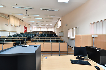 Image showing empty classroom