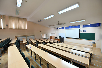 Image showing empty classroom