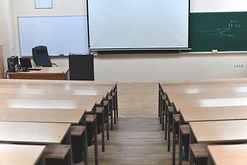 Image showing empty classroom