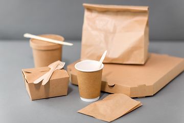 Image showing disposable paper containers for takeaway food