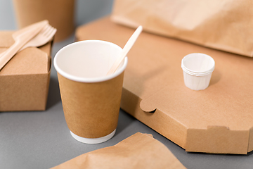 Image showing disposable paper containers for takeaway food