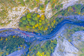 Image showing Gorge mountain road from above