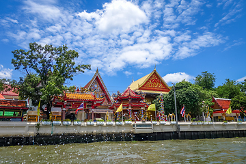Image showing Buddhist Temple on Khlong, Bangkok, Thailand