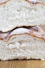 Image showing Two halfs of fresh bread