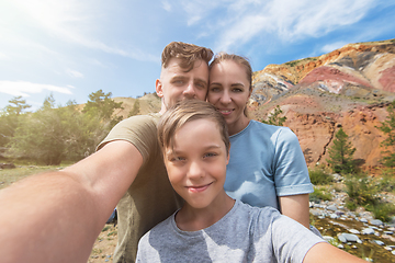 Image showing Selfie of family in mountain