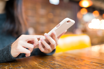 Image showing Woman use of cellphone