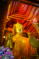 Image showing Gold Buddha statue, Wat Phanan Choeng, Ayutthaya, Thailand