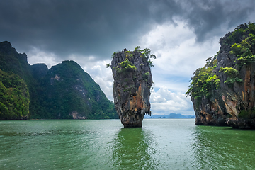 Image showing Ko tapu island in Phang Nga Bay, Thailand