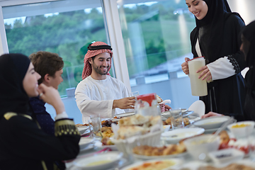 Image showing Muslim family having iftar together during Ramadan