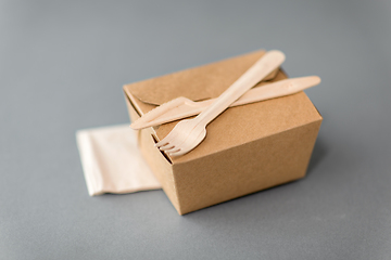 Image showing disposable paper box for takeaway food