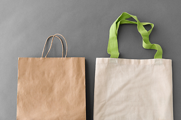Image showing paper bag and reusable tote for food shopping