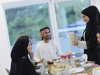 Image showing Muslim family having iftar together during Ramadan