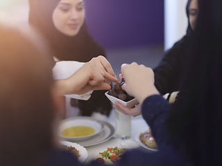 Image showing Muslim family having iftar together during Ramadan