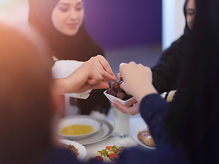 Image showing Muslim family having iftar together during Ramadan