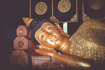 Image showing Buddha statue, Wat Chedi Luang temple, Chiang Mai, Thailand