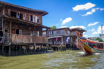 Image showing Traditional houses on Khlong, Bangkok, Thailand