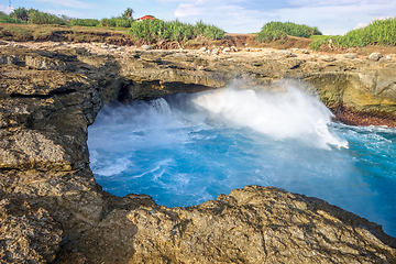 Image showing Devil’s tears landmark, Nusa Lembongan island, Bali, Indonesia