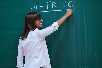 Image showing the professor explains the task on the board