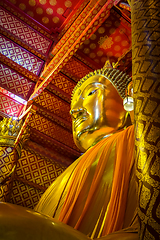 Image showing Gold Buddha statue, Wat Phanan Choeng, Ayutthaya, Thailand