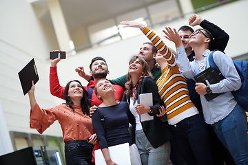 Image showing students in modern school using modrn technology