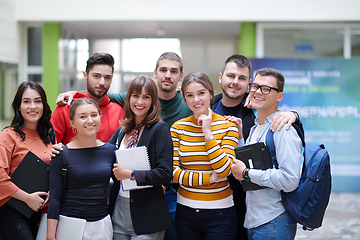 Image showing students in modern school using modrn technology