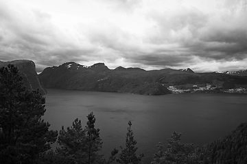 Image showing Storfjorden, Moere og Romsdal, Norway