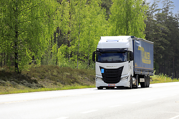 Image showing New Iveco S-Way Natural Power on Road