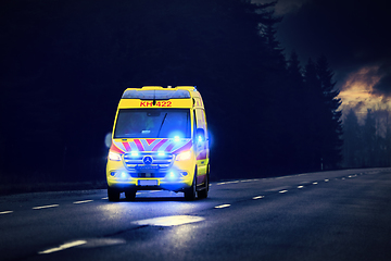 Image showing Ambulance on Emergency Call