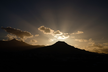 Image showing beautiful sunrise over mountain