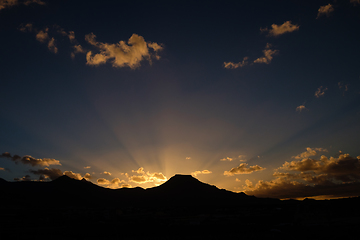 Image showing beautiful sunrise over mountain