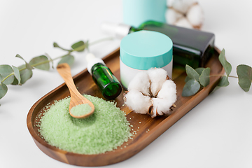 Image showing bath salt, serum, moisturizer and oil on tray