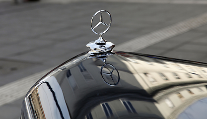 Image showing Emblem of Mercedes-Benz car